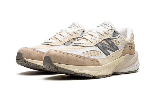 990v6 "Made in USA - Cream" M990SS6