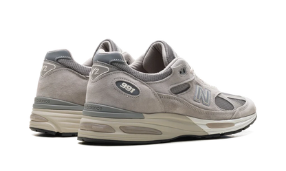 U991TK2 New Balance 991v2 MiUK Kith Moonrock